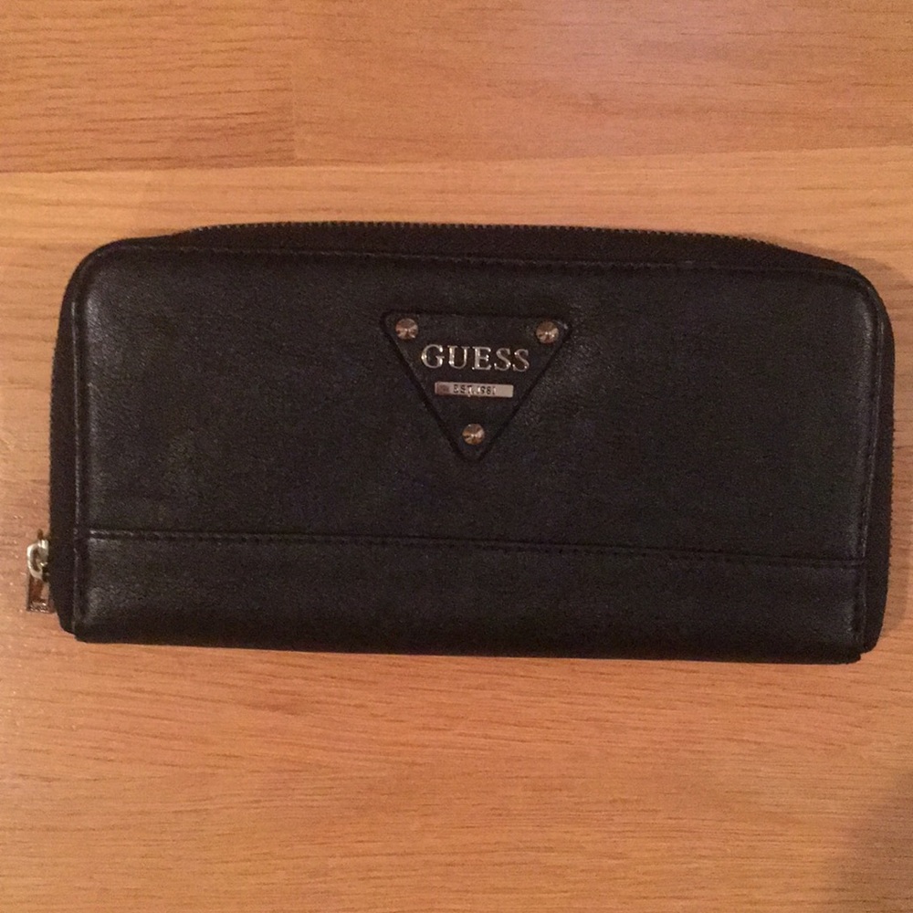 Guess Wallet